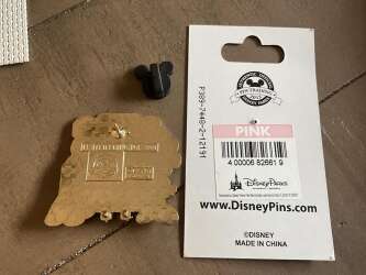 72310 - Thanksgiving - Minnie Mouse and Pluto alternate image