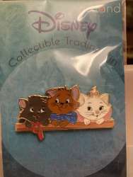 72688 - The Aristocats - Berlioz Toulouse and Marie on a Wooden Ledge - Artland / ACME alternate image