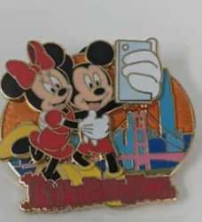 'Selfies - Mickey Mouse, Minnie Mouse - HKDL'