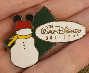 73529 - The Walt Disney Gallery - City Editions - The Walt Disney Gallery Happy Holidays - Disney Store US alternate image