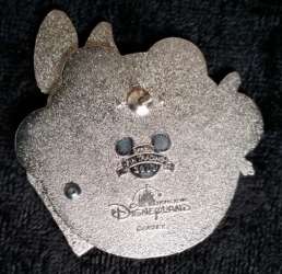 2966 - Lilo & Stitch - Stitch Painting Himself - Hong Kong Disneyland alternate image