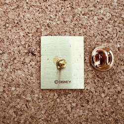 'Walt Disney World 20th Anniversary - Rectangular Gold “20 Years” Castle Pin - WDW'