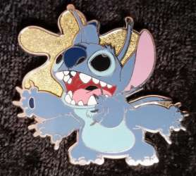 41250 - Deluxe 8-pin Lanyard Set - Stitch Experiment 626 (Red) - Deluxe Pin & Red Lanyard Starter Set (Stitch with 4 Arms Only) alternate image