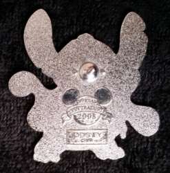 9590 - Deluxe 8-pin Lanyard Set - Stitch Experiment 626 (Red) - Stitch Growling alternate image