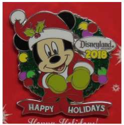 52113 - Christmas 2018 - Santa Mickey Mouse Wreath - Cast Exclusive Happy Holidays - Disneyland Resort alternate image