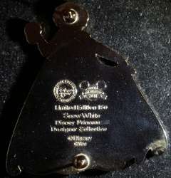 331 - D23 Expo 2011: Disney Princess Designer Collection - Snow White - Disney Fan Club alternate image