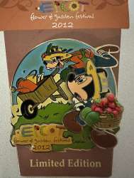 75102 - EPCOT International Flower & Garden Festival 2012 - Mickey & Goofy - Walt Disney World alternate image