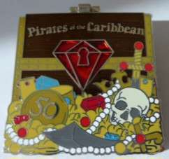 75125 - Disneyland Pirates of the Caribbean 50th Anniversary - Hinged Treasure Chest Red Gem (Pirate Captain) - Disneyland Resort alternate image