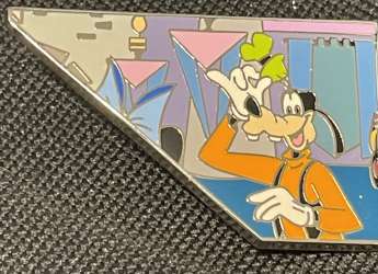 'Disneyland 60th Anniversary Castle Puzzle Mystery Collection - Goofy - DLR'