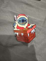 76610 - Christmas 2004 - Stitch in Chimney - Disney Auctions alternate image