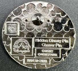 'WDW Hidden Disney Series 2024: WALL-E (Pixar) Collection - Hal the Cockroach CHASER - WDW'