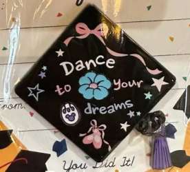 77037 - Duffy and Friends Graduation Caps - StellaLou - Dance to Your Dreams - Hong Kong Disneyland alternate image