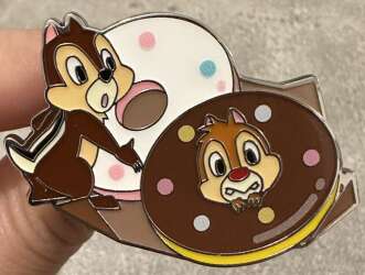 'Pin Trading Carnival 2024 - Chip and Dale - Donuts - HKDL'