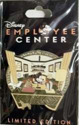 A Day at the Disney Studio Lot - Series 2 - Walt’s Office - Mickey - DEC
