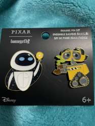 77840 - BoxLunch - Pixar - WALL-E and EVE Pin Set - Loungefly alternate image