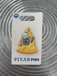 77930 - Remy's Ratatouille Adventure - Remy in Cheese alternate image