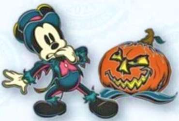Halloween 2023 - Mickey Mouse with scary Jack O Lantern - DLP