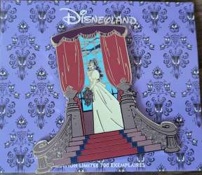 68914 - Pin Trading Day Phantom Manor Series - Melanie Ravenswood at Staircase - Disneyland Resort Paris alternate image