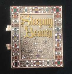 3137 - Treasures of the Walt Disney Archives: The Reagan Library Hinged Storybook Collection - Sleeping Beauty - Disney Fan Club alternate image