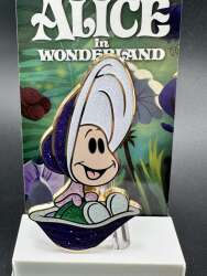 Figpin Alice in Wonderland - Baby Oyster Sitting CHASE (1675) - FGP