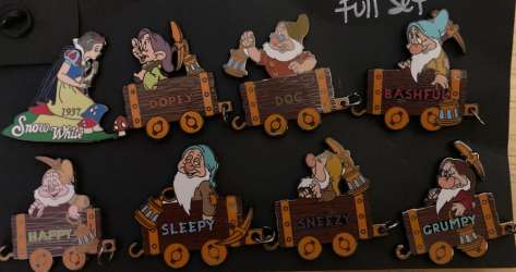 '100 Years of Dreams - Minecart - Snow White and seven dwarves full set - DSUS'