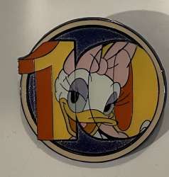 Character Circles Mystery Collection — Daisy Duck (Trade Exclusive Blue Background)