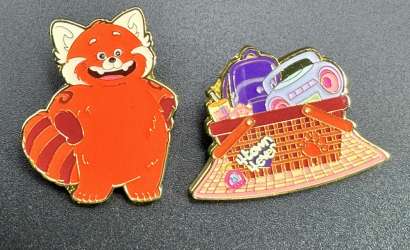 79657 - BoxLunch - Pixar Picnic Blind Box - Panda Mei (Turning Red) Picnic 2-Pin Set - Loungefly alternate image