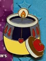 80657 - Magical Mystery Pins Series 27 - Princess Candles - Snow White alternate image