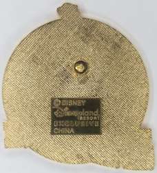 'Disney&#039;s California Adventure Bountiful Valley Sunburst Collection - Goofy Driving Tractor - DLR'