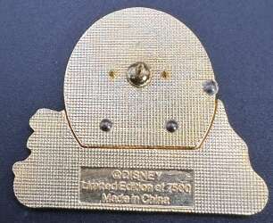 'Easter 2001 - Happy Easter Hinged Egg full of Rabbits - WDW'