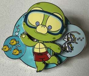 81810 - Friend of Duffy Bear in Aulani Hawaii - Olu Mel - Swimming Underwater - Hong Kong Disneyland alternate image