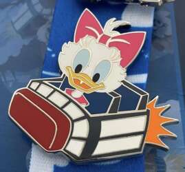 8184 - Baby Characters in Ride Vehicles Starter Set - Daisy in Space Mountain Rocket ONLY alternate image