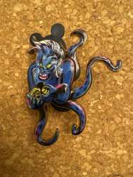 83033 - D23 Expo 2024: Neon Blacklight Villains Mystery Collection - Ursula - Disney Employee Center alternate image