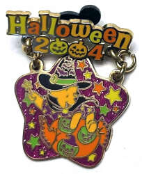 'Halloween 2004 - Pooh Bear - TDR'