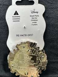 'D23 Expo 2024: Circle of Books Collection - Winnie the Pooh and Piglet - DSSH'