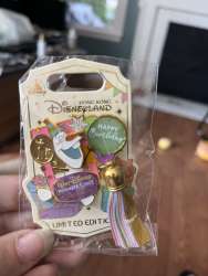 83946 - HKDL Walt Disney Day - Olaf - Partners Statue - 2023 - Hong Kong Disneyland alternate image