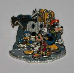 3345 - Sci-Fi Academy - Mickey, Goofy, Donald Kingdom Hearts - Disneyland Resort alternate image