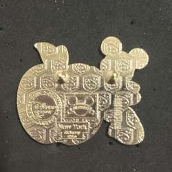 'World Of Disney (NYC) - Mickey New York Apple - DSUS'