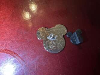 8438 - WDW Hidden Mickey Series 2015 Wave A: Hollywood Studios Cast Member Mickey Icon Costumes - Great Movie Ride Gangster COMPLETER - Walt Disney World alternate image