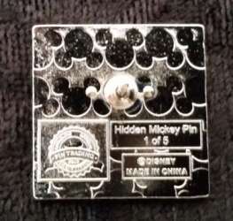 DLR Hidden Mickey Series 2013 Wave B: Just Got Happier Collection - Mickey Smile - DLR