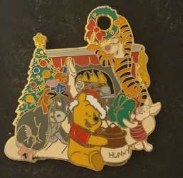 85049 - Christmas 2004 - Pooh, Tigger, Eeyore and Piglet Christmas fireplace - Walt Disney World alternate image