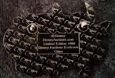 3379 - Thanksgiving - Stitch with Turkey - Disney Auctions alternate image