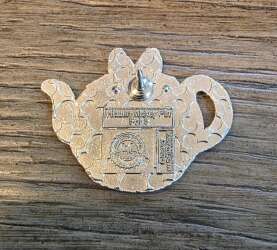 8646 - 2014 Hidden Mickey - Alice in Wonderland Teapots - White Rabbit - Disneyland Resort alternate image