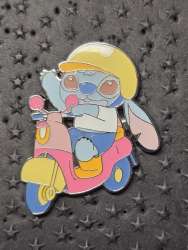 Shanghai Game Prize Pins - Stitch on scooter - SDR