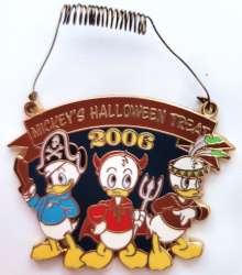 87512 - Mickey’s Halloween Treat 2006 - Huey, Dewey, and Louie - Disneyland Resort alternate image