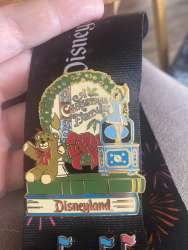 87577 - A Christmas Fantasy Parade - Disneyland Park - Opening Float/Bear and Music Box Ballerina - Disneyland Resort alternate image