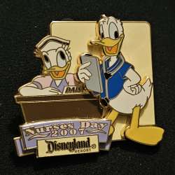87724 - Doctor's Day - 2007 - Donald Duck - Disneyland Resort alternate image