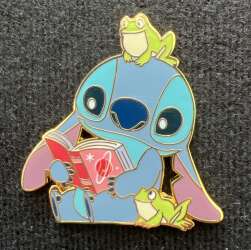 'Stitch Reading with Animals Set — Stitch with Book and Frogs ONLY - LFLY'