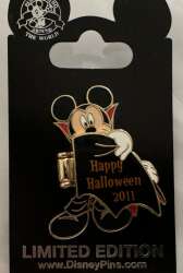 Click to view the Mickey Mouse in Vampire Costume details