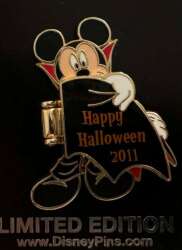 'Halloween 2011 - Mickey Mouse in Vampire Costume - TPCE'